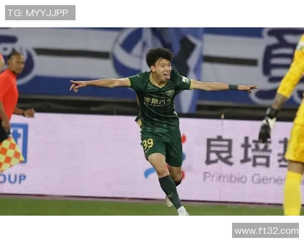 18岁青训小将加盟德甲俱乐部开启职业生涯踏出国门新征程 18岁青训小将加盟德甲俱乐部开启职业生涯踏出国门新征程